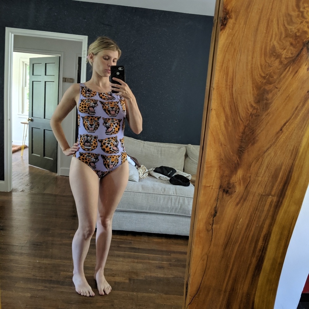 Swimsuit - One piece, low back
